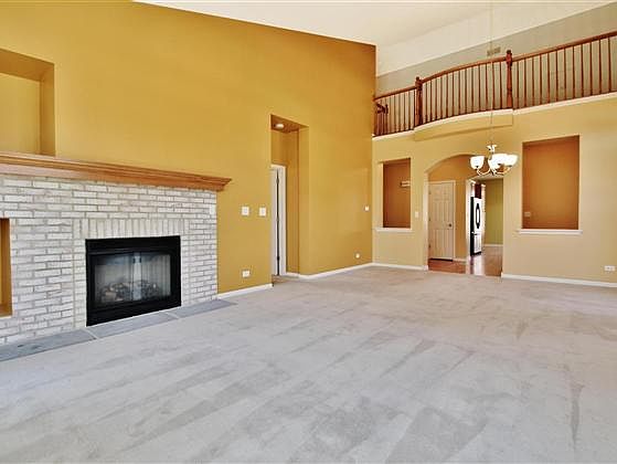 1st image of 315 De Trevi