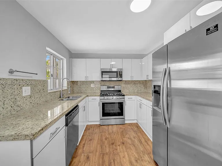 15010 NE 7th Ave #0 — Photo 21