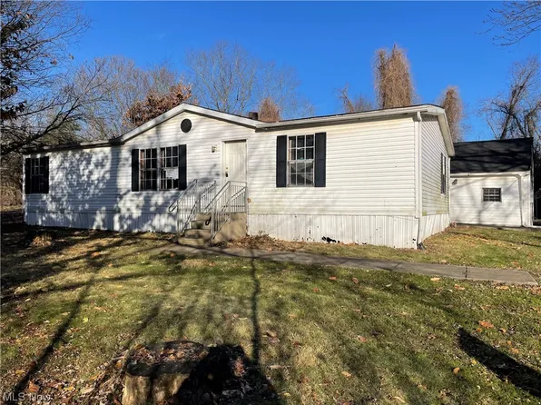 5131 13th St NE, East Canton, OH 44730