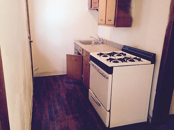 3rd image of 193 2nd Avenue # First Floor