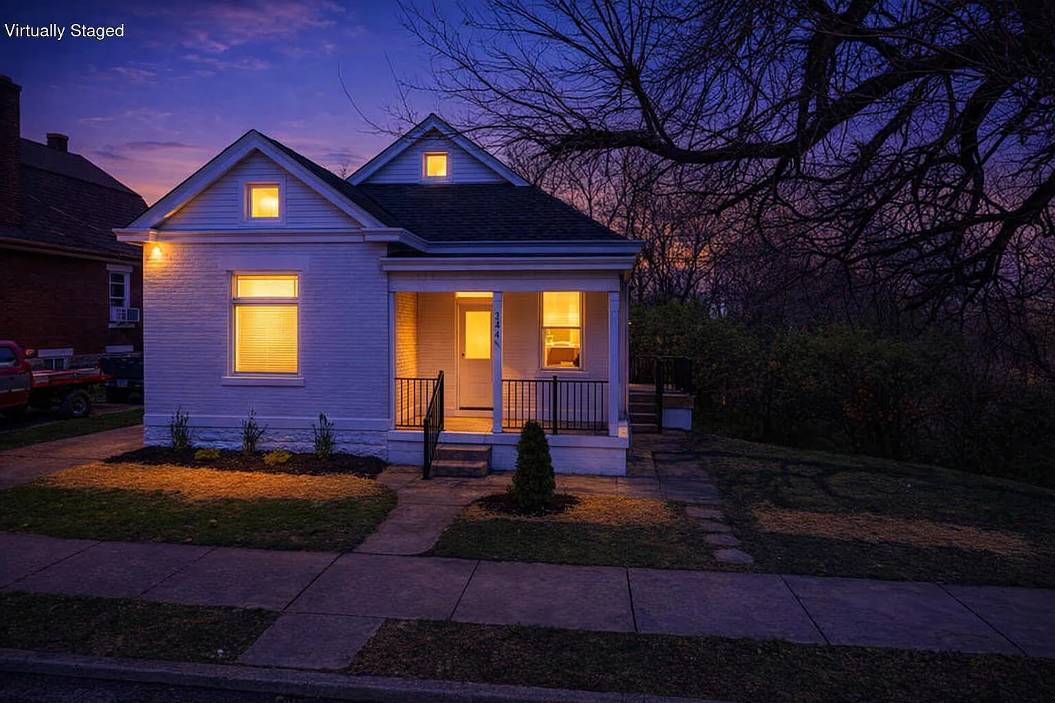 326 E 33rd St photo 1