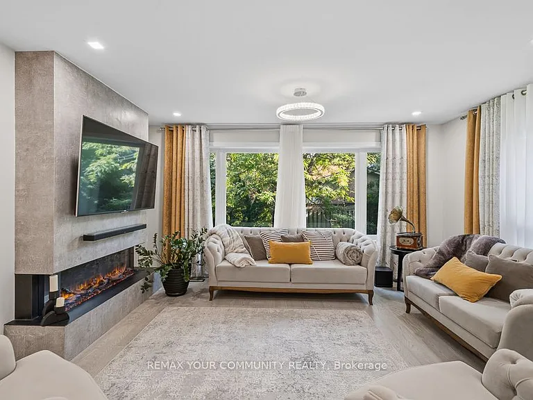 5 Amaryllis Ave — Photo 4