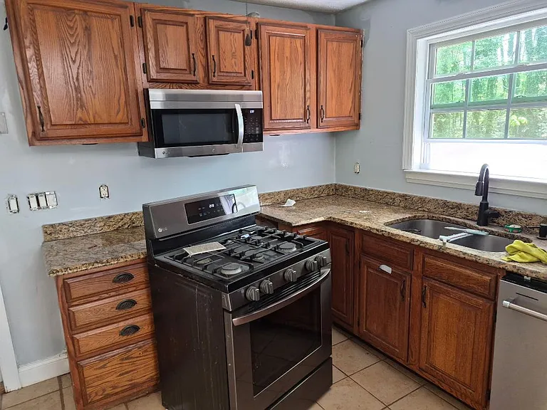 1395 Smokey Mountain Ct — Photo 6