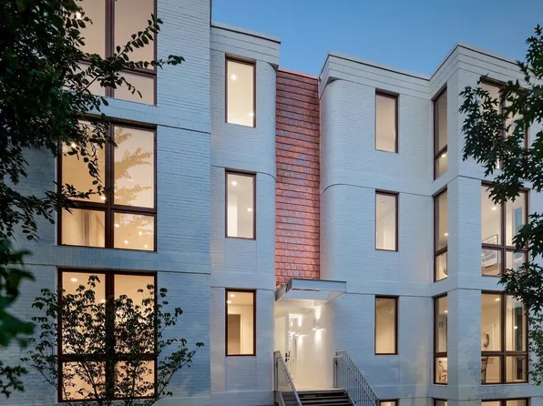 209 8th St NE Unit 1, Washington, DC 20002