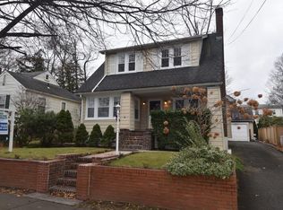 86 Mackey Ave, Port Washington, NY 11050