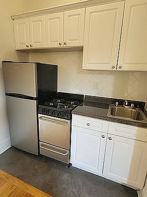 4th image of 345 W 85th St APT 44