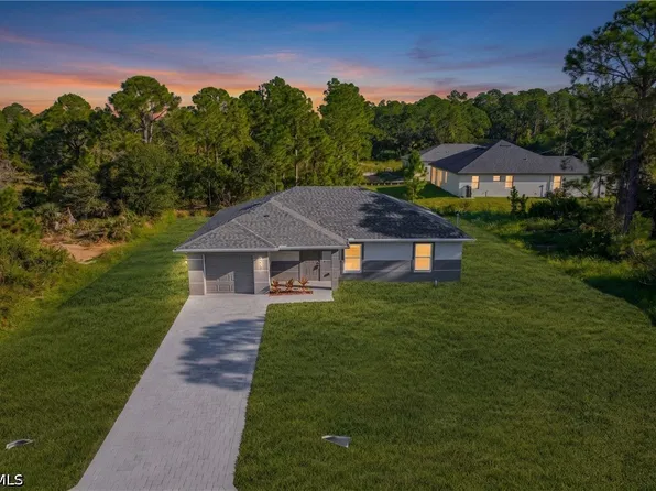 1011 Kent St E, Lehigh Acres, FL 33974