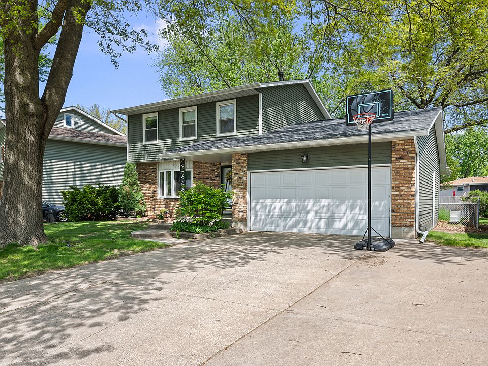 1st image of 3005 N Pine St