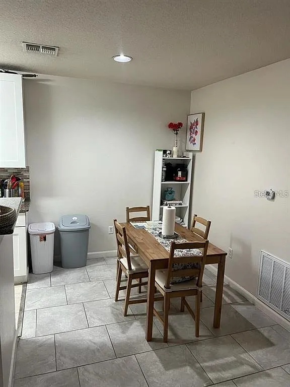 2 bed, 2.0 bath, 996 sqft, $1,700 — Photo 4