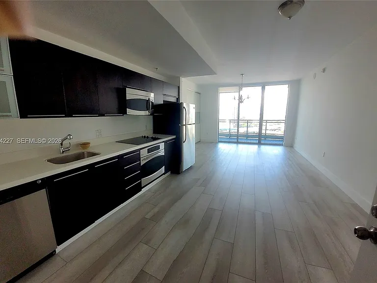 90 SW 3rd St #2208 — Photo 13
