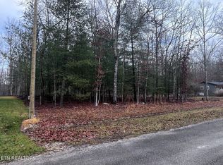 9105 Hondo Dr, Crossville, TN 38572