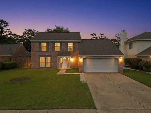 11302 Willow Field Dr, Cypress, TX 77429