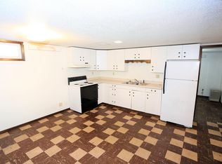 2012 7th Ave N, Grand Forks, ND 58203