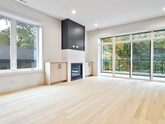 2nd image of 5446 S Kimbark Ave #2