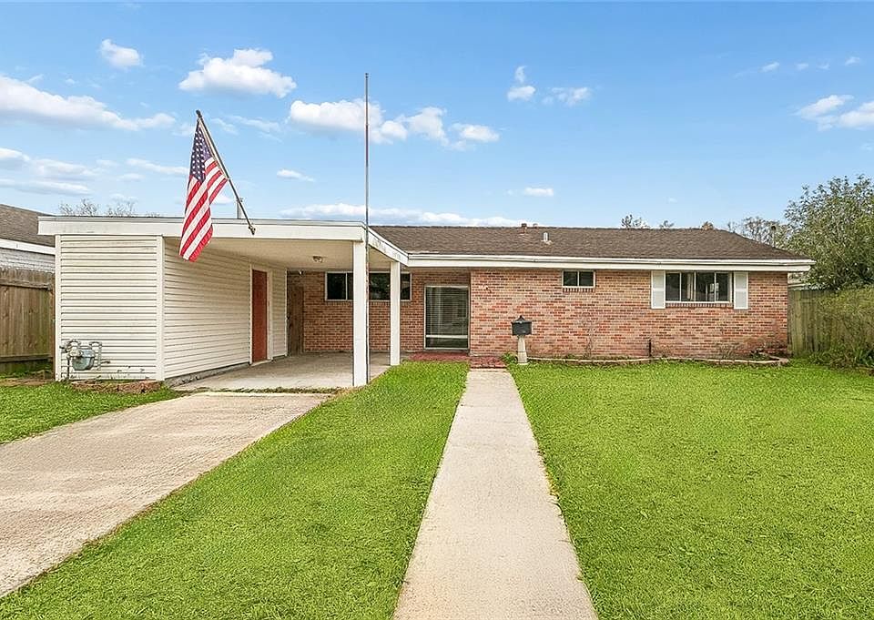 1st image of 145 Levee View Dr