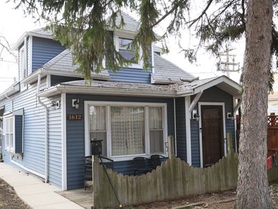 1612 East Ave, Berwyn, IL, 60402