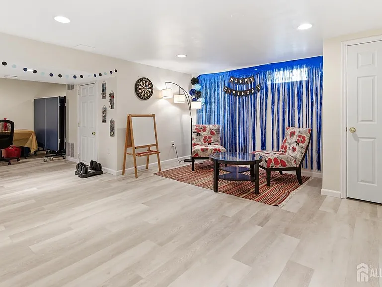 26 Alexis Ln — Photo 32