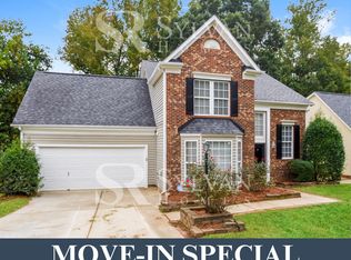 14812 Ashlight Dr, Charlotte, NC 28278