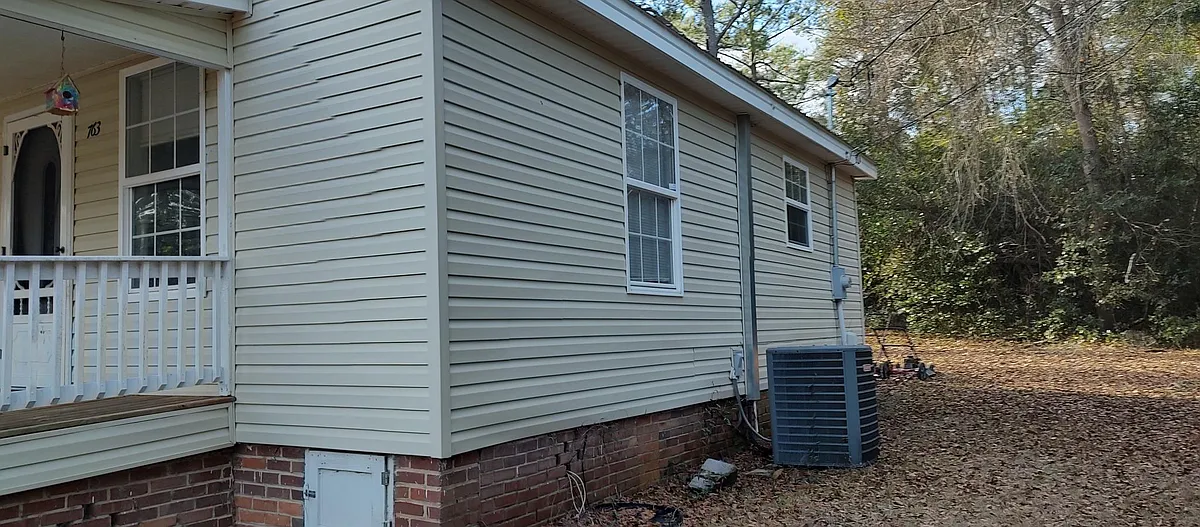Building Photo - 763 Ergle St