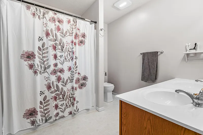 Thumbnail 16