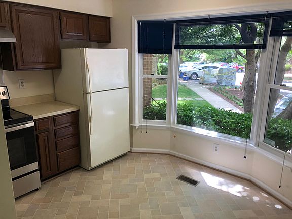 4th image of 2281 Idylwood Station Ln