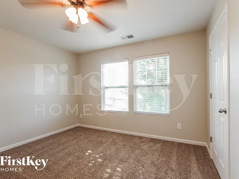 1523 Kellys Landing Dr — Photo 11