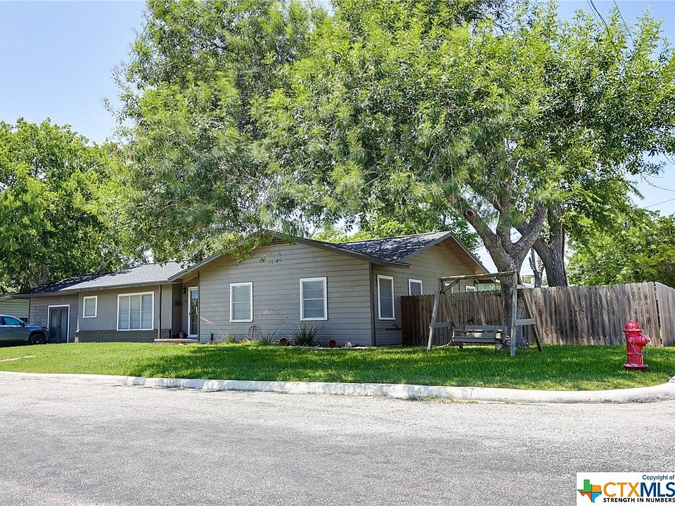 1st image of 203 Sandra Dr