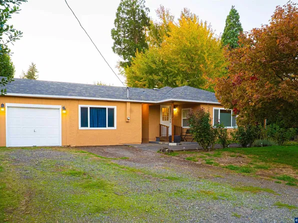 3555 Middle Grove Dr NE, Salem, OR 97305