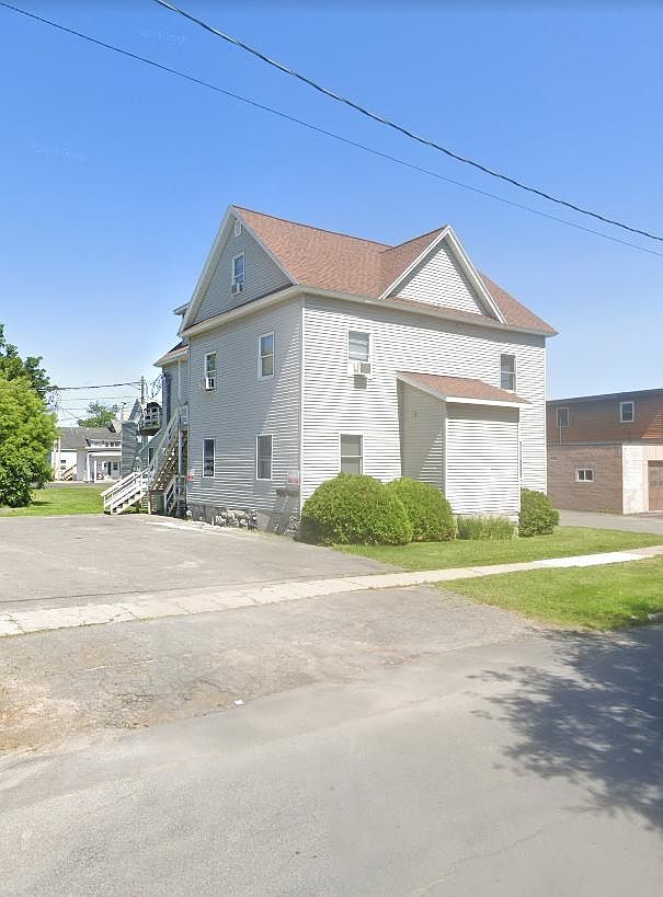 8 Macdonough St #B, Plattsburgh, NY 12901 | Zillow