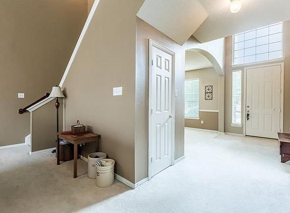 2nd image of 1313 Tanglewood Dr