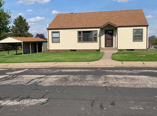 320 Center St, Dickeyville, WI 53808