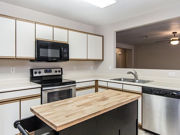 4th image of 663 W Jardin Dr