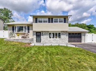 14 Wyoming Dr, Jackson, NJ