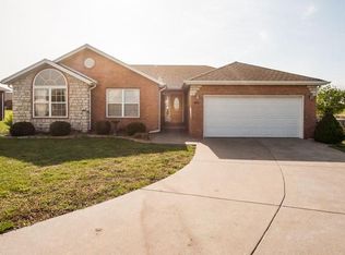 5663 S Shiloh Battle Ct, Battlefield, MO 65619