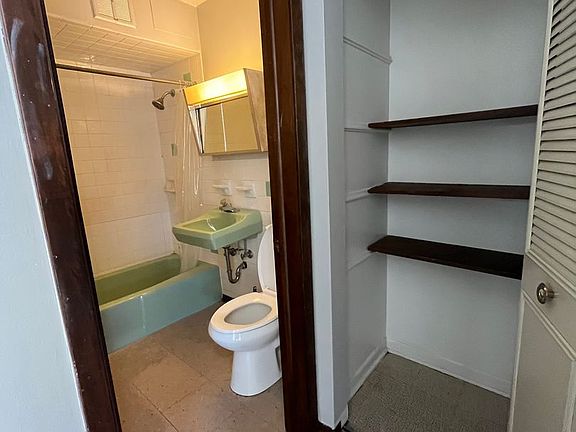 3rd image of 1123 N 33rd Ave #8B