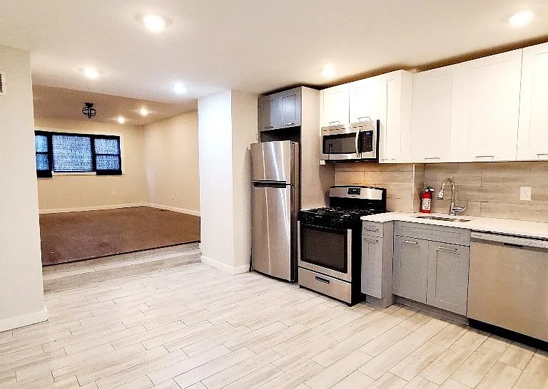487 Ocean Ave #1 — Photo 8