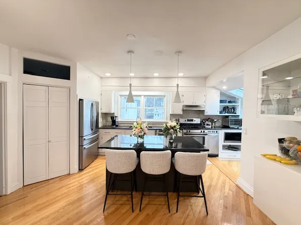 75 Lexington St #2, Belmont, MA 02478