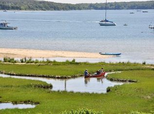 34 Windemere Rd, Oak Bluffs, MA 02557