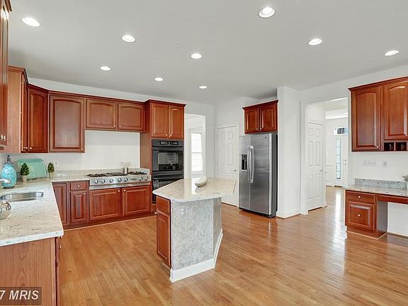 3rd image of 11148 Innsbrook Ct