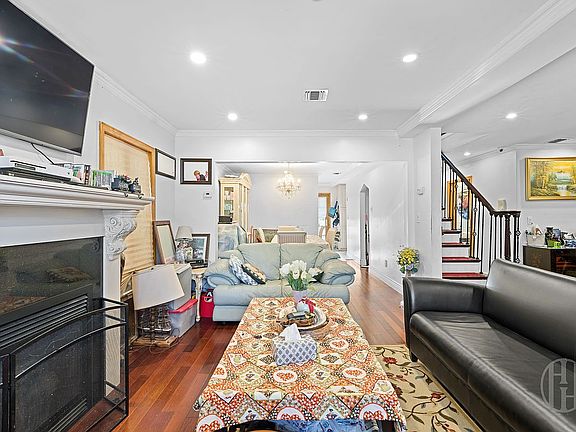 5th image of 130-35 126th St