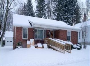 16 N Washington St, Randolph, NY 14772