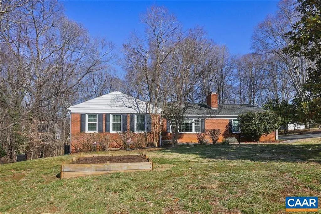 2807 Northfield Rd photo 1