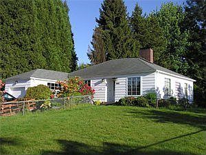1st image of 1105 Carlyon Ave SE