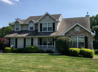103 Elmwood Ln, Coatesville, PA 19320