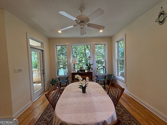 4th image of 436 Panorama Dr