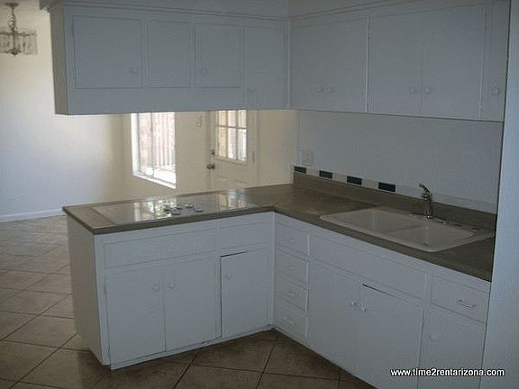 4th image of 3436 N 47th Dr