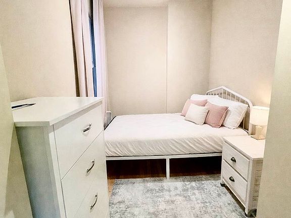 3rd image of 233 E 12th St APT 1A