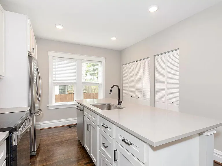1035 Grandview Pl #A — Photo 7