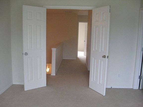 5th image of 10400 NE 82nd Ave #K21