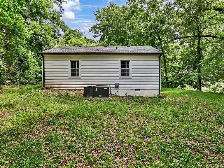 1010 Ridgecrest Dr — Photo 23